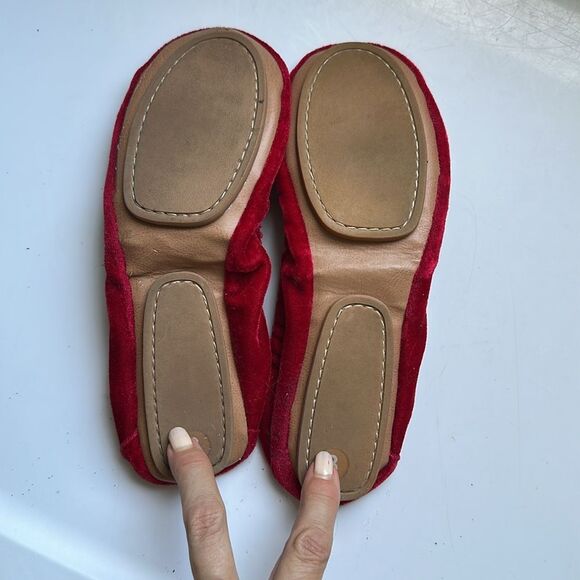 Gap Cherry Red Velvet Women's Fold Up Flats with velvet bag for carrying - Picture 4 of 7
